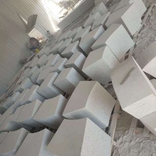 孝感 白麻花岗岩异形坐凳