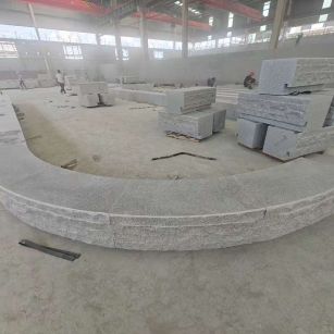 孝感 芝麻白异形坐凳，自然面光面弧形加工