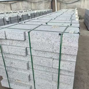 孝感 白麻花岗岩路沿石，弧形路沿石，道牙石，马路牙子，界石，路缘石，平沿石，直岩石，平缘石等