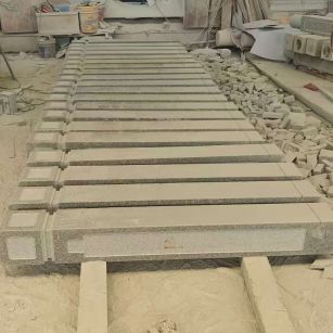 孝感 芝麻白异形加工雕刻-栏杆大柱，方柱