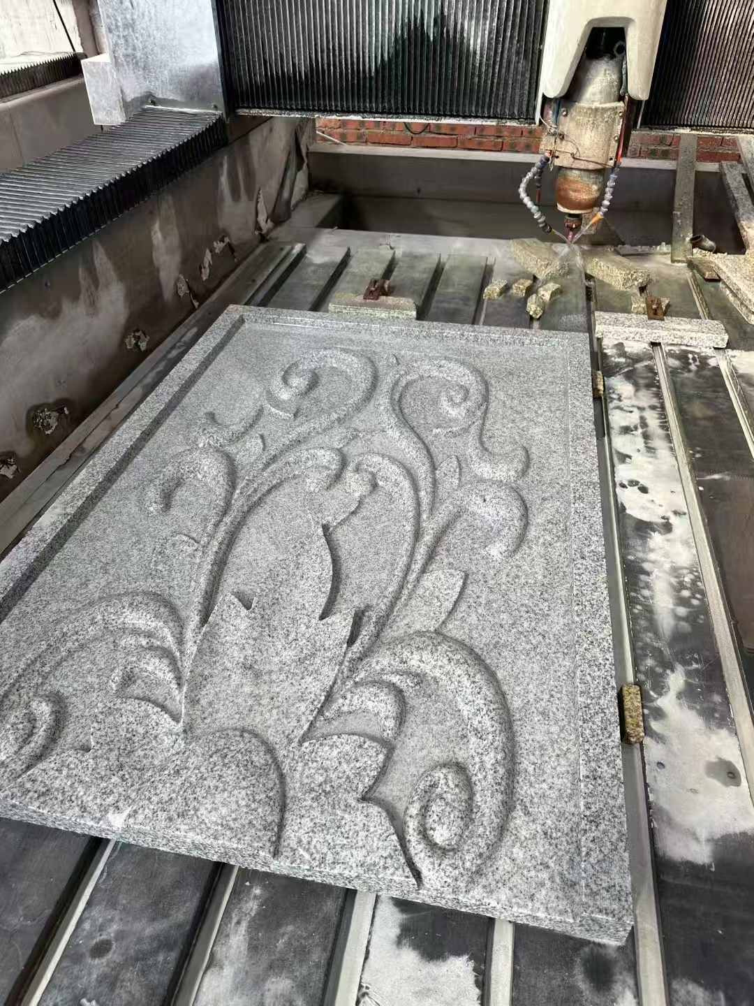 孝感 白麻别墅干挂雕花板