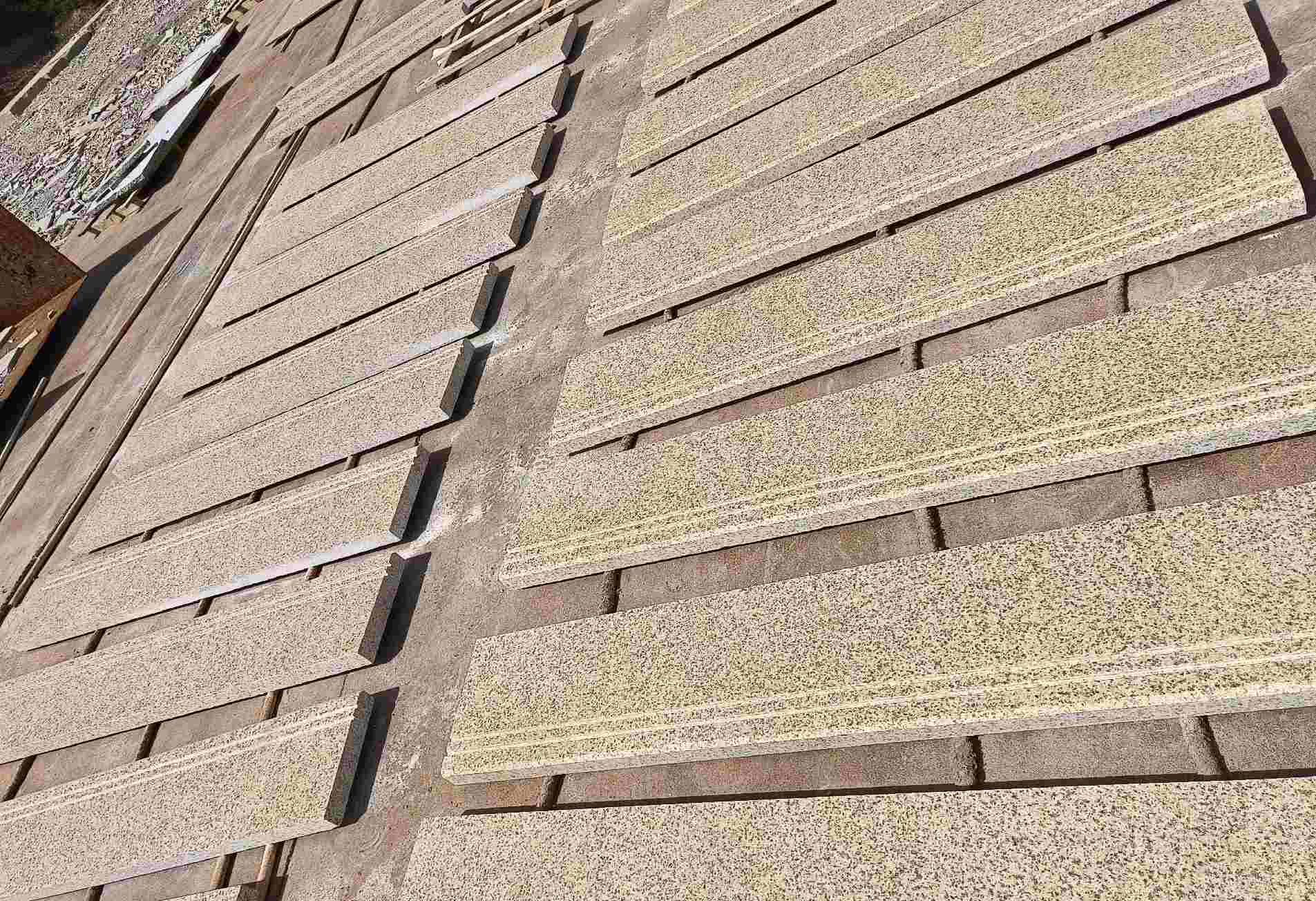 孝感 黄金麻花岗岩光面楼梯踏步