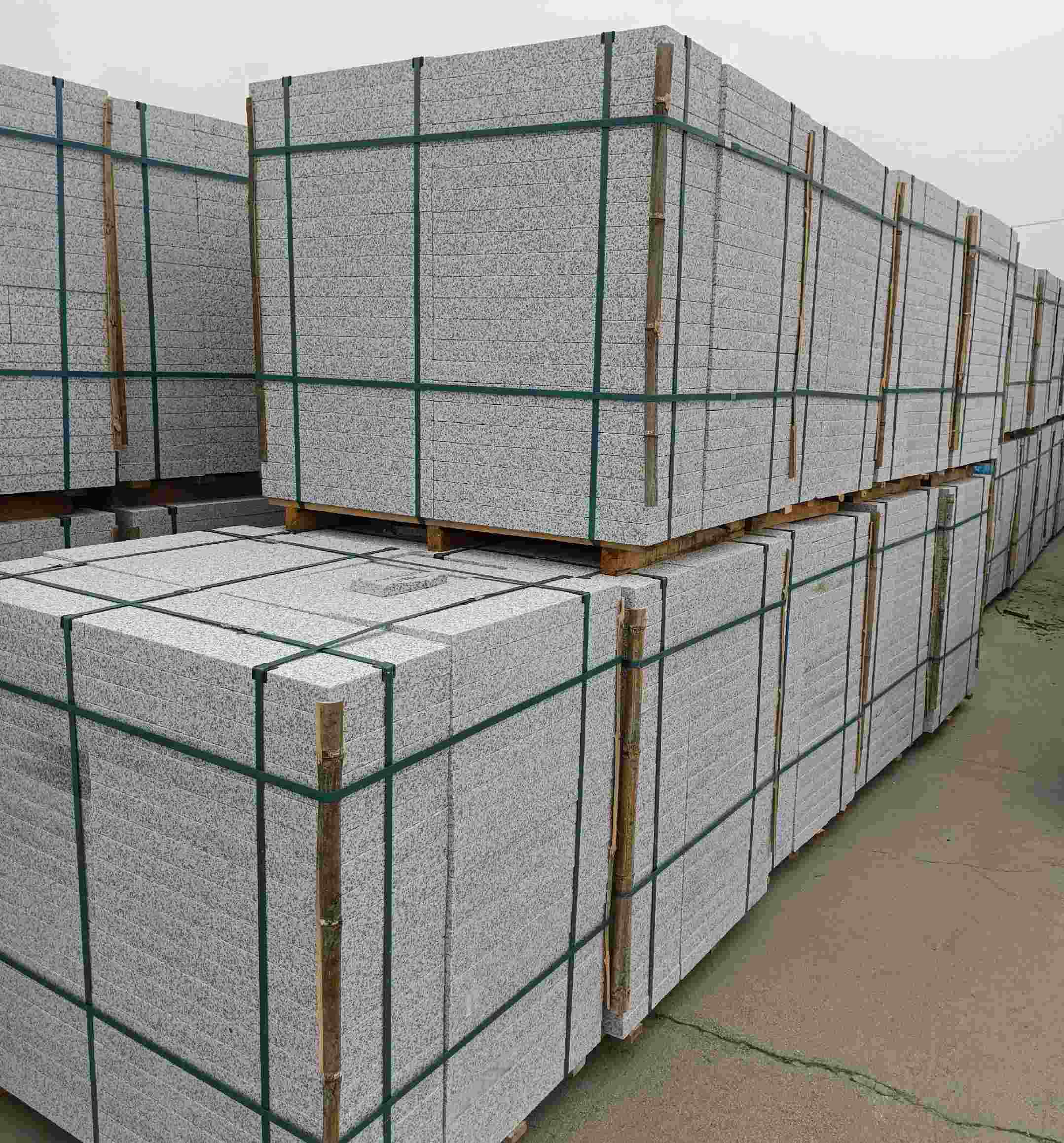 孝感 白麻花岗岩石材荔枝面地铺石（300*600*50）