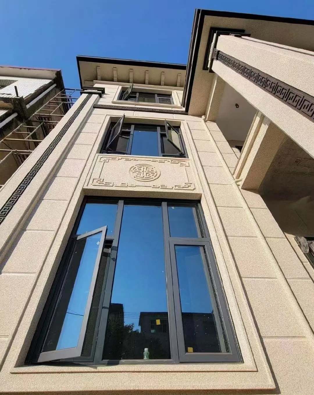 孝感 黄金麻荔枝面别墅外墙干挂效果展示