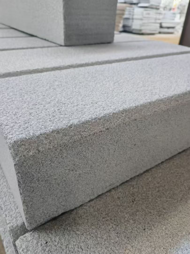 孝感 芝麻灰荔枝面路沿石