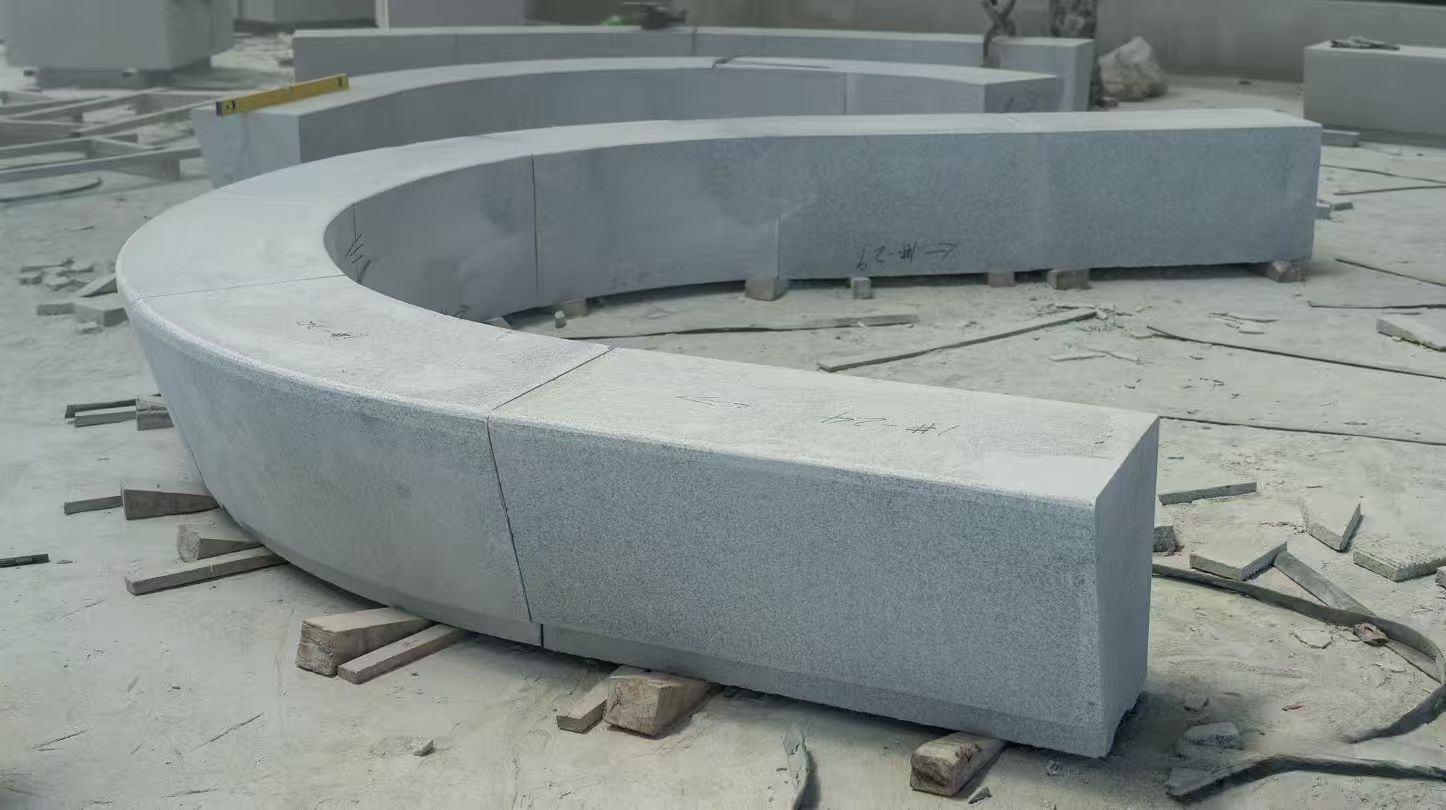 孝感 芝麻白花岗岩光面弧形坐凳