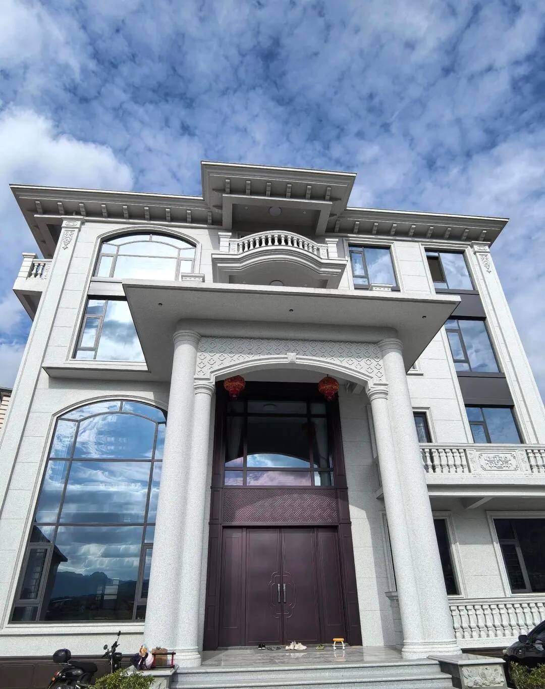 孝感白麻别墅外墙干挂石材效果示例