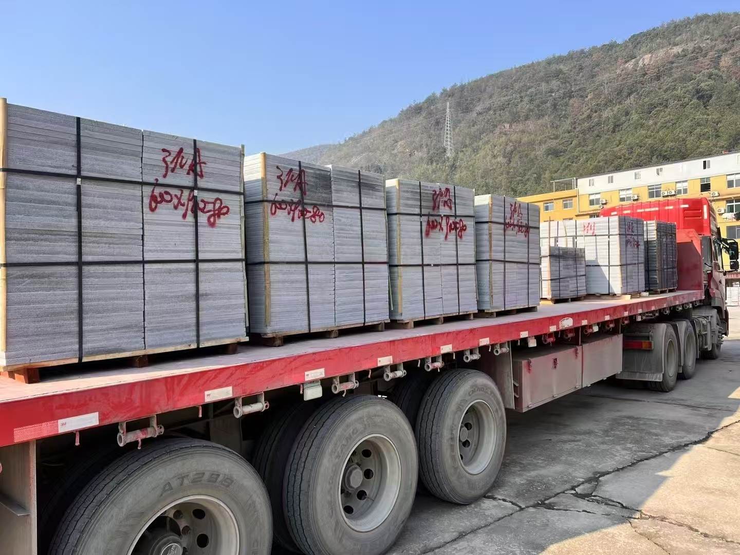 孝感 芝麻灰地铺石出货日常