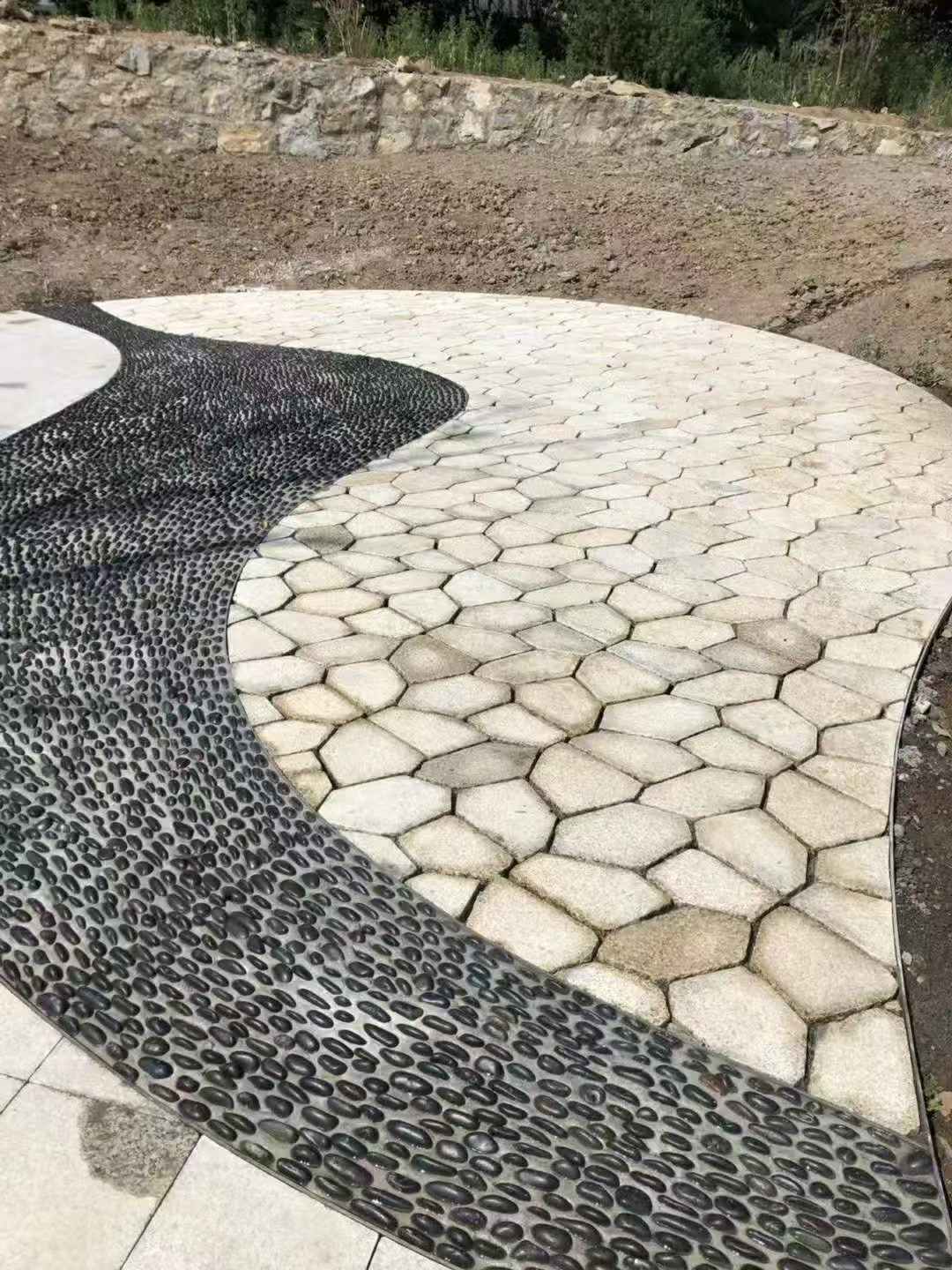 孝感 黄金麻冰裂纹地铺石工地铺装案例