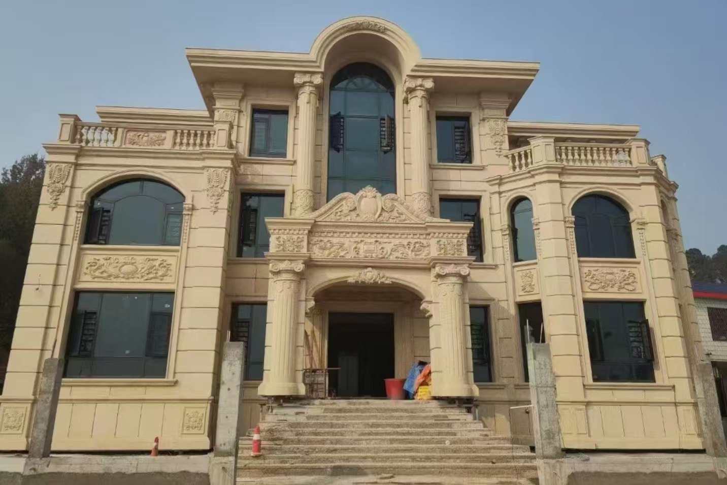 孝感 黄金麻花岗岩别墅外墙干挂