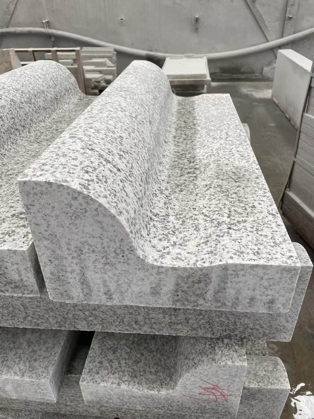 孝感 白麻花岗岩S型路沿石，路侧石，马路牙子等